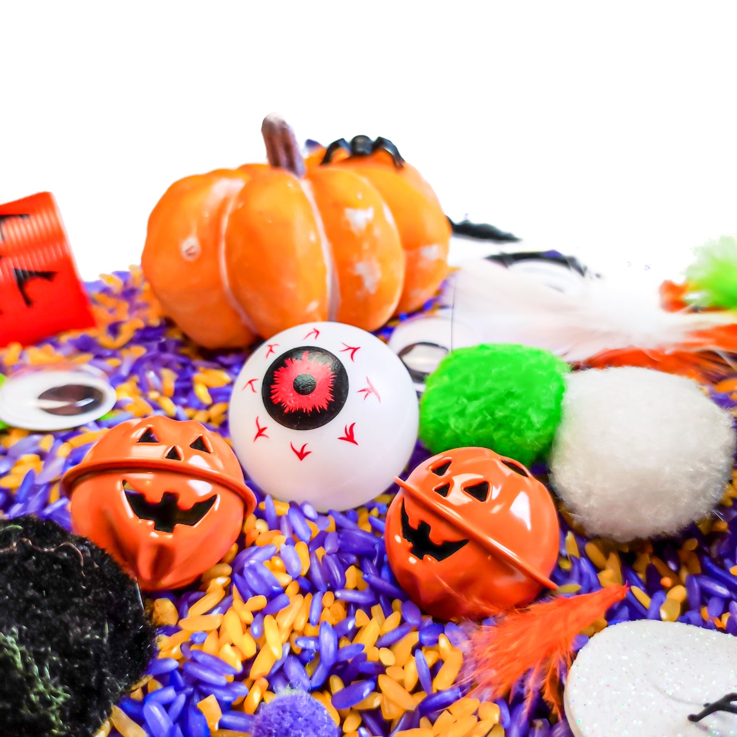 Halloween- Sensory tiny world